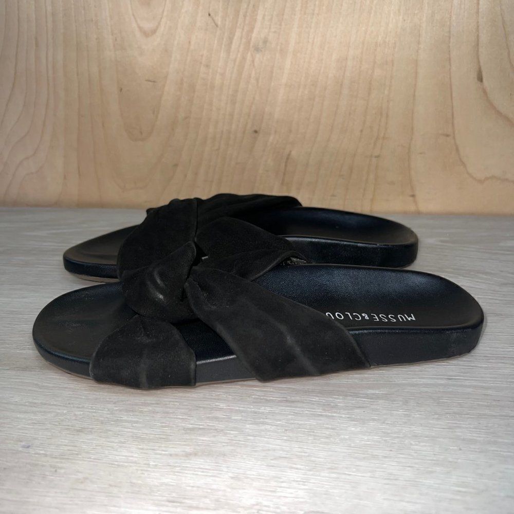 Musse & Cloud Valentine Black Twist‎ Knot Sandals Women's 7